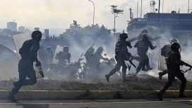 Múltiples marchas y máxima tensión en Venezuela: hubo 69 heridos y 25 detenidos Múltiples marchas y máxima tensión en Venezuela: hubo 69 heridos y 25 detenidos