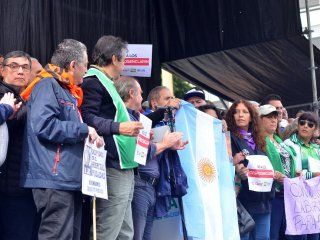 pablo moyano dijo que el paro fue contundente y advirtio que si no hay respuesta del gobierno habra mas medidas de fuerza pablo moyano dijo que el paro fue contundente y advirtio que si no hay respuesta del gobierno habra mas medidas de fuerza