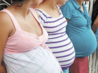 la mujer como un envase: polemica por los proyectos de adopcion de personas por nacer la mujer como un envase: polemica por los proyectos de adopcion de personas por nacer