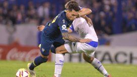 El sorpresivo gesto de Mauro Zárate para mufar a Vélez en pleno partido El sorpresivo gesto de Mauro Zárate para mufar a Vélez en pleno partido