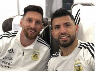 Lionel Messi y Sergio Agüero Lionel Messi y Sergio Agüero