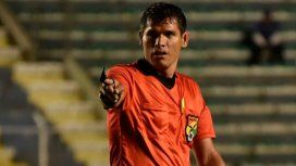 Un árbitro murió en pleno partido en la altura de Bolivia Un árbitro murió en pleno partido en la altura de Bolivia