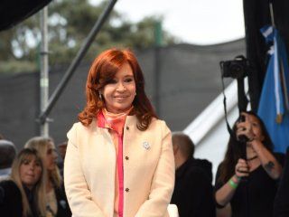 cristina recordo a nestor kirchner y al bicentenario: fue el ultimo 25 de mayo que fui feliz cristina recordo a nestor kirchner y al bicentenario: fue el ultimo 25 de mayo que fui feliz