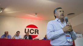 Los radicales definen en la Convención Nacional si ratifican a Cambiemos o si arman un nuevo frente electoral Los radicales definen en la Convención Nacional si ratifican a Cambiemos o si arman un nuevo frente electoral
