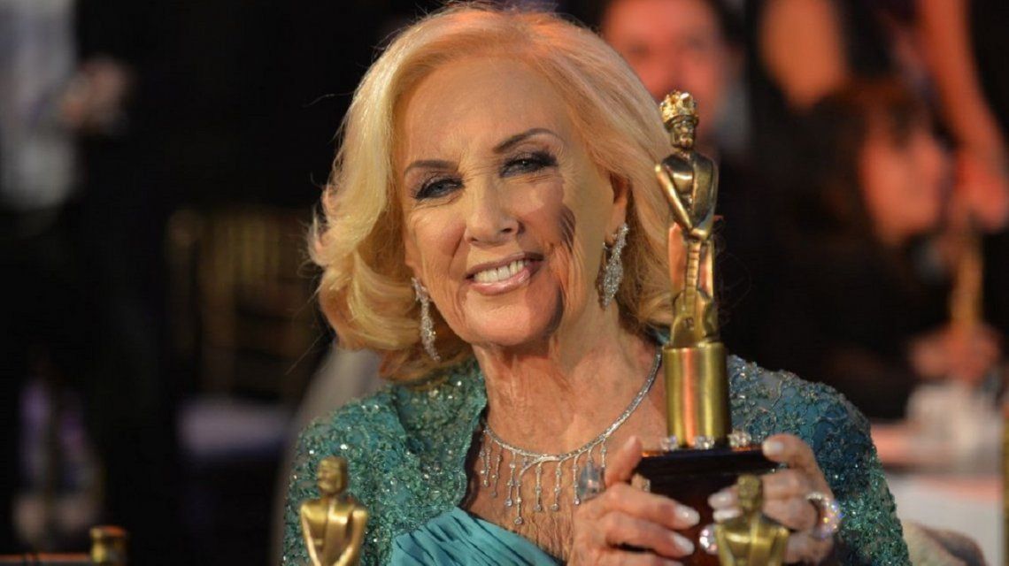 La histórica decisión de Mirtha Legrand respecto a los premios Martín Fierro