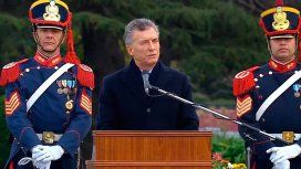 Mientras el país está parado Mientras el país está parado