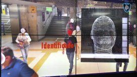 La detuvieron por reconocimiento facial tras confundirla con una narcotraficante La detuvieron por reconocimiento facial tras confundirla con una narcotraficante