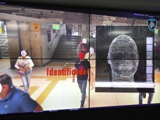 la detuvieron por reconocimiento facial tras confundirla con una narcotraficante la detuvieron por reconocimiento facial tras confundirla con una narcotraficante