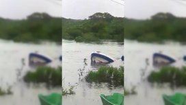 Buscan a una mujer que desapareció después de caer al río Paraguay Buscan a una mujer que desapareció después de caer al río Paraguay