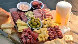 ¿Cuánto cuesta comer una picada en un lugar turístico en temporada alta? ¿Cuánto cuesta comer una picada en un lugar turístico en temporada alta?