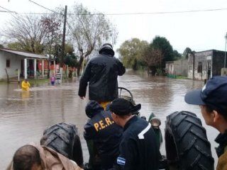 se agrava la situacion en rosario del tala por las inundaciones y ya son 170 los evacuados se agrava la situacion en rosario del tala por las inundaciones y ya son 170 los evacuados