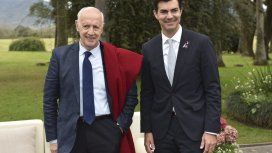 Lavagna hizo eje en la economía en el cierre de campaña: Hay que devolverle a la gente lo que le quitaron estos 4 años Lavagna hizo eje en la economía en el cierre de campaña: Hay que devolverle a la gente lo que le quitaron estos 4 años