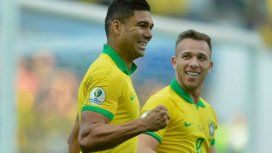 Brasil goléo a Perú y se clasificó primero en su grupo Brasil goléo a Perú y se clasificó primero en su grupo