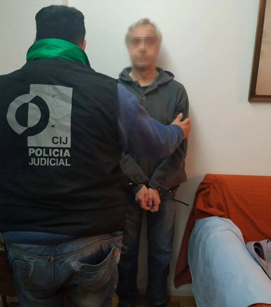 Alberto Rodríguez está acusado de producir y distribuir pornografía infantil.