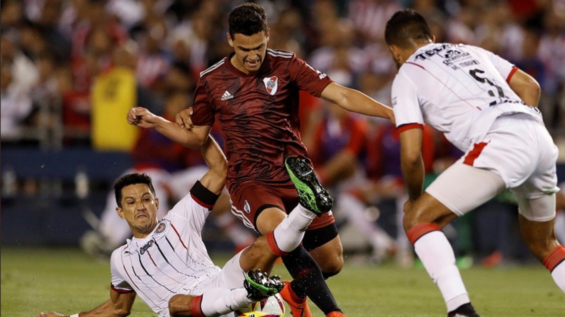 River Inició Su Pretemporada Con Una Goleada Por 5-1 Frente A Chivas De ...