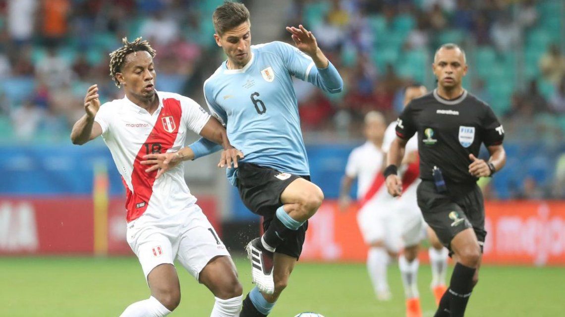 Perú eliminó a  Uruguay