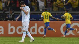Nueva frustración: Argentina perdió 2-0 frente a Brasil y se acabó el sueño de la Copa América Nueva frustración: Argentina perdió 2-0 frente a Brasil y se acabó el sueño de la Copa América