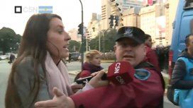 La policía atacó a C5N mientras cubría la represión a organizaciones sociales en el Obelisco La policía atacó a C5N mientras cubría la represión a organizaciones sociales en el Obelisco