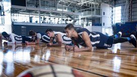 La Selección vivirá en el Dow Center, que tiene hotelería y todo lo necesario para una preparación top. Allí se alojan los reclutados de Bahía Basket La Selección vivirá en el Dow Center, que tiene hotelería y todo lo necesario para una preparación top. Allí se alojan los reclutados de Bahía Basket
