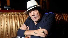 Cacho Castaña desmintió su propia muerte en Radio 10: Hay que jugar al 48 Cacho Castaña desmintió su propia muerte en Radio 10: Hay que jugar al 48