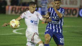 Huracán enfrenta a Godoy Cruz en el estadio de Instituto de Córdoba Huracán enfrenta a Godoy Cruz en el estadio de Instituto de Córdoba