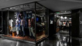Cierran los últimos locales de Wrangler y Lee en el país y echan a todo su personal Cierran los últimos locales de Wrangler y Lee en el país y echan a todo su personal