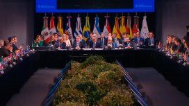 Macri chicaneó a Bolsonaro con el VAR en plena cumbre del Mercosur Macri chicaneó a Bolsonaro con el VAR en plena cumbre del Mercosur