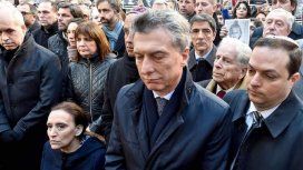 Macri no fue al acto oficial en la AMIA pero hará un homenaje a las víctimas en la Casa Rosada Macri no fue al acto oficial en la AMIA pero hará un homenaje a las víctimas en la Casa Rosada