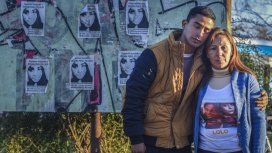 Alejandra, la mamá de Roxana y su hermano Alejandra, la mamá de Roxana y su hermano