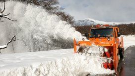 Cortaron la ruta de los Siete Lagos por las fuertes nevadas Cortaron la ruta de los Siete Lagos por las fuertes nevadas