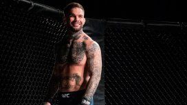 Se hizo pasar por un ex campeón de UFC para estafar a mujeres por Tinder Se hizo pasar por un ex campeón de UFC para estafar a mujeres por Tinder