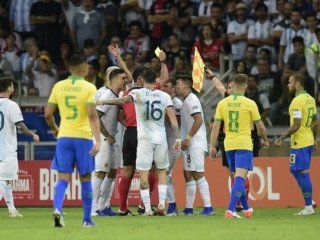 conmebol reconocio que el var no fue utilizado en una de las polemicas en la semifinal con brasil conmebol reconocio que el var no fue utilizado en una de las polemicas en la semifinal con brasil