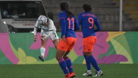 La Selección femenina perdió con Colombia en la final y se quedó con la medalla plateada La Selección femenina perdió con Colombia en la final y se quedó con la medalla plateada