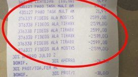 Denuncian que un supermercado puso el arroz a $3.900 y los fideos a $2.599 para novenderlos Denuncian que un supermercado puso el arroz a $3.900 y los fideos a $2.599 para novenderlos