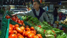 Eliminación del IVA a los alimentos: la promesa que Macri hizo en 2014 y cumplió acorralado por la crisis Eliminación del IVA a los alimentos: la promesa que Macri hizo en 2014 y cumplió acorralado por la crisis