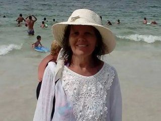 tenia una orden de restriccion contra su ex marido pero el la mato a punaladas tenia una orden de restriccion contra su ex marido pero el la mato a punaladas