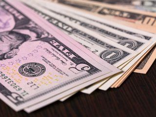 el dolar cerro la semana a $59,08, el valor mas alto desde fines de agosto el dolar cerro la semana a $59,08, el valor mas alto desde fines de agosto