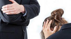 Cómo y dónde denunciar cuando un superior o un par te maltrata en el trabajo Cómo y dónde denunciar cuando un superior o un par te maltrata en el trabajo