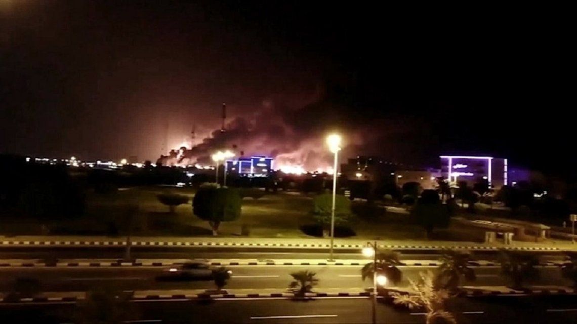Ataque a dos refinerías en Arabia Saudita