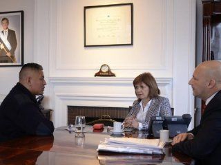 bullrich recibio a chocobar que espera el inicio de su juicio por homicidio agravado bullrich recibio a chocobar que espera el inicio de su juicio por homicidio agravado