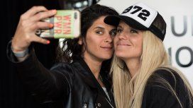 Sofía Elliot y Valentina Godfrid: las actrices que explican Cómo salir del clóset en YouTube Sofía Elliot y Valentina Godfrid: las actrices que explican Cómo salir del clóset en YouTube