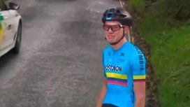 VIDEO: El desconsolado llanto de un ciclista al que se le destruyó la bicicleta en pleno Mundial VIDEO: El desconsolado llanto de un ciclista al que se le destruyó la bicicleta en pleno Mundial