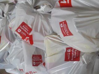 imputaron al intendente de moron por repartir chapas, colchones y comida con su nombre imputaron al intendente de moron por repartir chapas, colchones y comida con su nombre