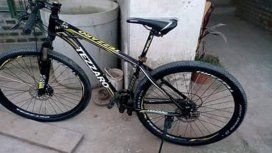 Robó una bici y la devolvió horas más tarde con una nota de disculpas: Era por necesidad Robó una bici y la devolvió horas más tarde con una nota de disculpas: Era por necesidad