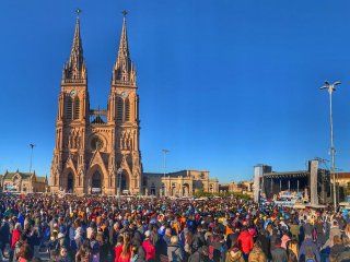 monsenor vazquez, en la misa por la peregrinacion a lujan: el pueblo no quiere mas grietas ni enfrentamientos monsenor vazquez, en la misa por la peregrinacion a lujan: el pueblo no quiere mas grietas ni enfrentamientos
