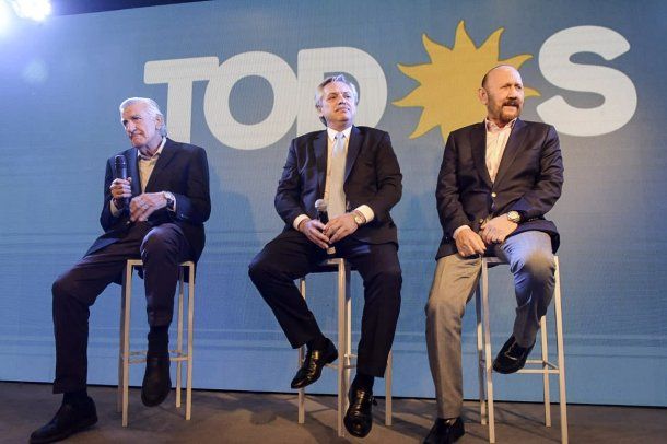 Jos&eacute; Luis Gioja con el presidente Alberto Fern&aacute;ndez y el gobernador de Formosa Gildo Insfr&aacute;n