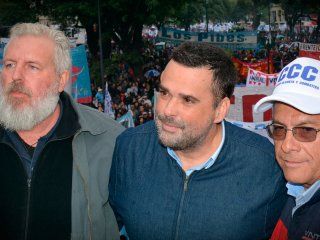 cinco leyes y mas participacion: los reclamos del triunvirato san cayetano al proximo presidente cinco leyes y mas participacion: los reclamos del triunvirato san cayetano al proximo presidente