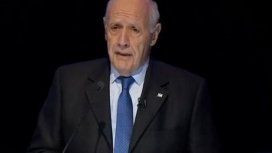 Lavagna tuvo un bache durante el debate y estallaron los memes Lavagna tuvo un bache durante el debate y estallaron los memes