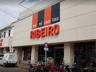 crisis sin freno: cierre de sucursales de ribeiro y mas de 1500 puestos en riesgo crisis sin freno: cierre de sucursales de ribeiro y mas de 1500 puestos en riesgo