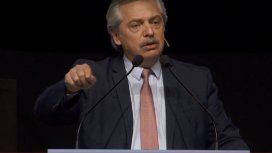 Alberto Fernández respondió al saludo de Gran Bretaña con un llamado al diálogo y con el reclamo por Malvinas Alberto Fernández respondió al saludo de Gran Bretaña con un llamado al diálogo y con el reclamo por Malvinas